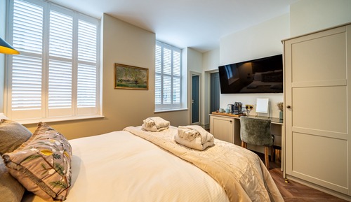 Habitación clásica, 1 cama de matrimonio grande (1)