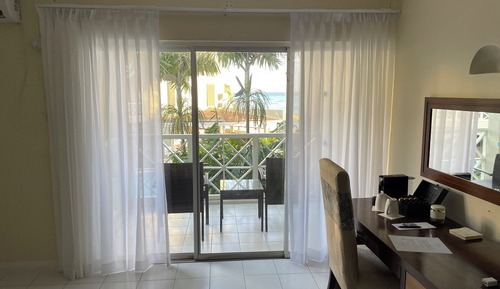 Deluxe Ocean Front Suite