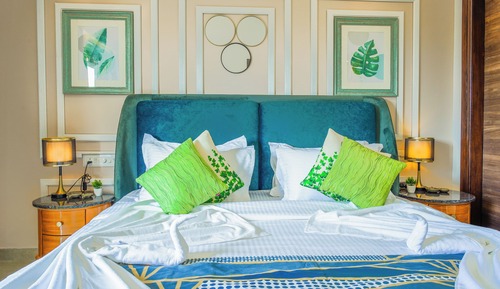 Apartamento, 2 habitaciones, balcón, vistas a la piscina