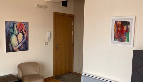 Estudio clásico, vistas a la ciudad