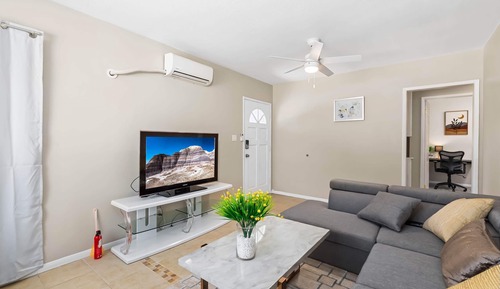 Casa, varias camas, patio, vistas al jardín (8205 Rancho)