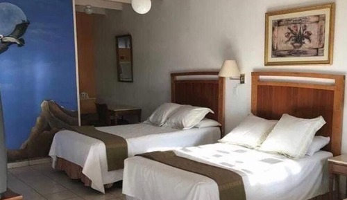 Habitación con 2 camas individuales