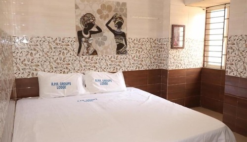 Habitación clásica con 1 cama doble o 2 individuales