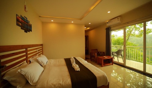 Habitación Deluxe doble, balcón, vistas al lago