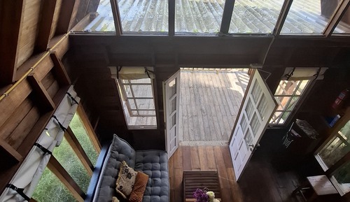 Villa superior, balcón