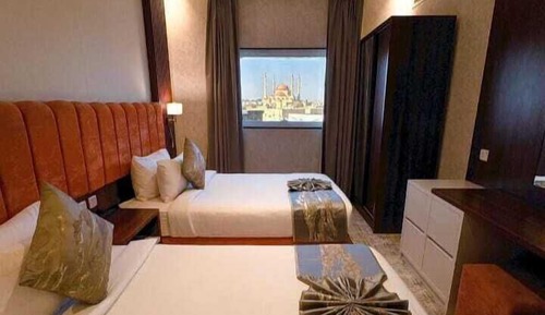 Suite familiar, 2 habitaciones, cocina básica, vistas a la ciudad