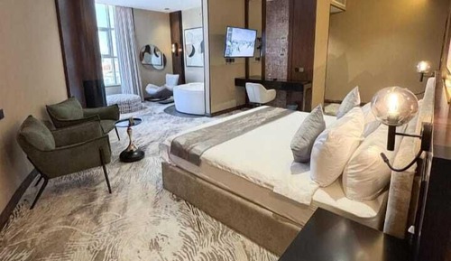 Suite presidencial, 1 habitación, cocina básica, vistas a la ciudad