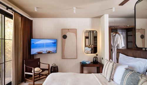 Suite estudio de diseño, 1 cama de matrimonio grande, piscina privada, vistas al mar