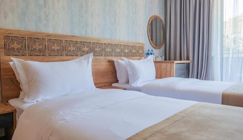 Habitación cuádruple, balcón