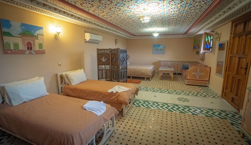 Habitación familiar con 1 cama doble o 2 individuales