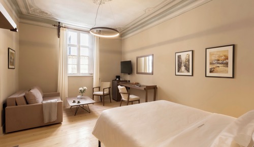 Habitación triple clásica, vistas a la ciudad