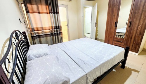 Apartamento, 3 habitaciones, fumadores, balcón