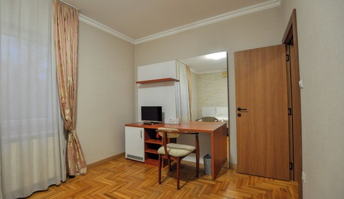 Habitación clásica con 1 cama doble o 2 individuales, 1 habitación, vistas al patio