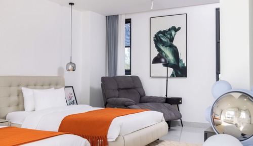 Habitación familiar con 2 camas individuales, vistas a la montaña