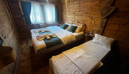 Habitación triple clásica, vistas al río