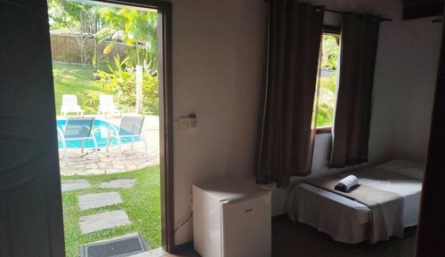 Chalet familiar, vistas a la piscina