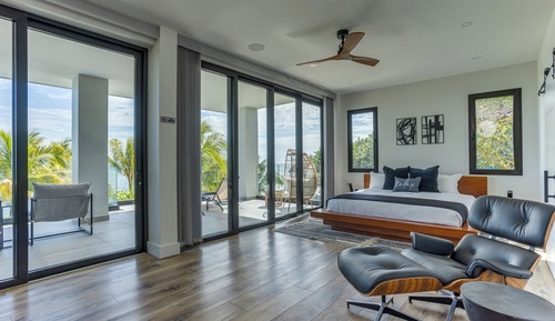 Royal Luxury Villa (4 Bedrooms) w/ Balconies & Sea View