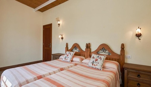 Casa familiar, vistas a la montaña