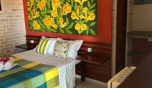 Habitación con 2 camas individuales, balcón, vistas al jardín