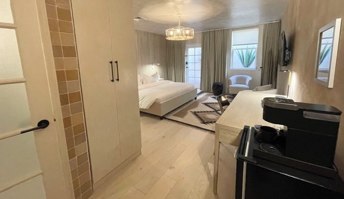 Habitación Deluxe, 1 cama de matrimonio grande, accesible en silla de ruedas, no fumadores