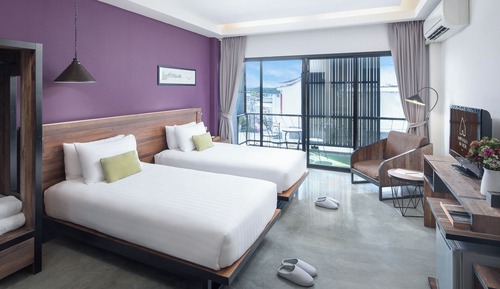 Deluxe Twin Room, City View