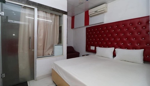 Suite, balcón, vistas a la ciudad