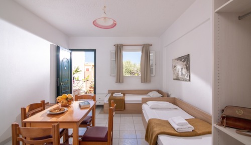 One Bedroom Apartment with Garden or Pool View