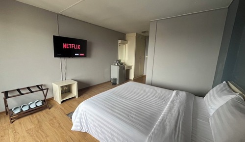 Habitación básica, vistas a la ciudad