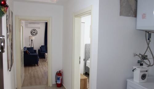 Apartamento económico, balcón, vistas al jardín