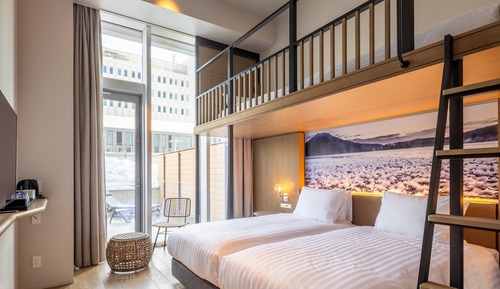 Habitación con 2 camas individuales, no fumadores, terraza (with Bunk Bed)