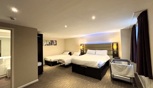 Habitación cuádruple Premier