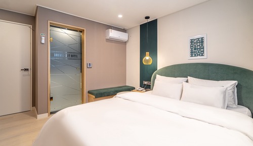 Habitación básica doble, vistas a la ciudad