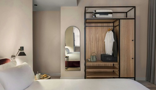 Estudio superior, 1 cama de matrimonio