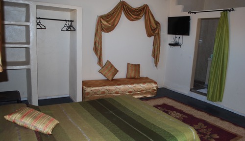 Habitación triple estándar, varias camas, baño privado, vistas al valle