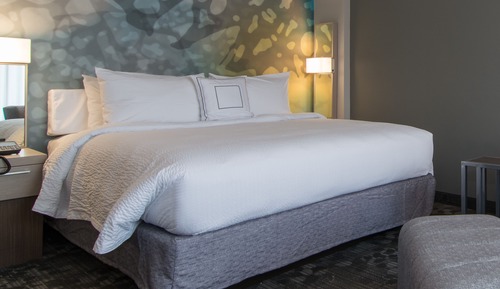 Habitación, 1 cama de matrimonio grande (Mobility/Hearing Accessible, Tub)