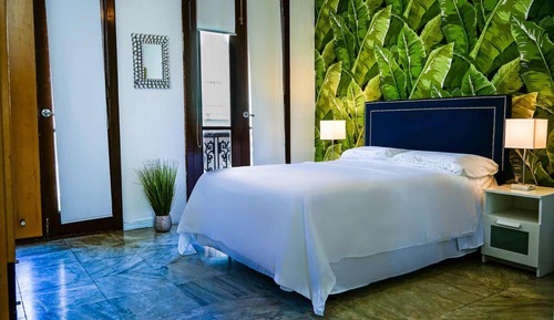 Habitación, balcón