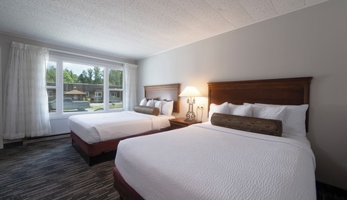 Lakeside, 2 Queen Beds