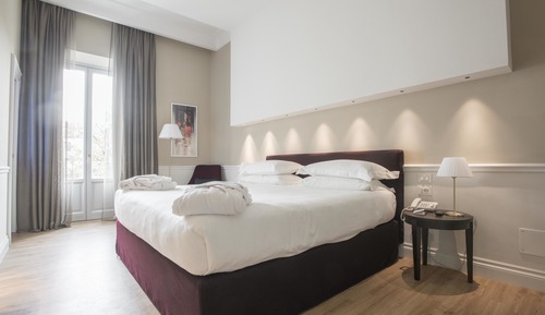 Doppia Deluxe, 1 letto king, vista giardino con accesso Spa