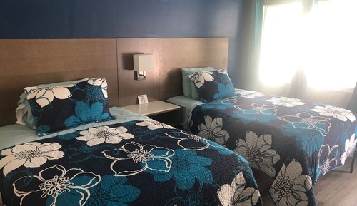 Habitación económica, 2 camas de matrimonio, no fumadores