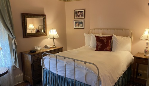 Standard Room (Shower Charlotte)