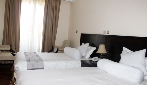 Habitación Deluxe con 2 camas individuales, terraza, vistas a la ciudad