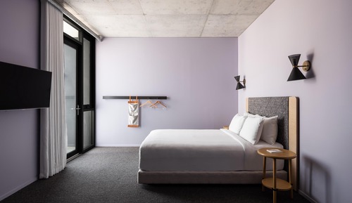 Habitación estándar, 1 cama de matrimonio grande, balcón (Accessible)