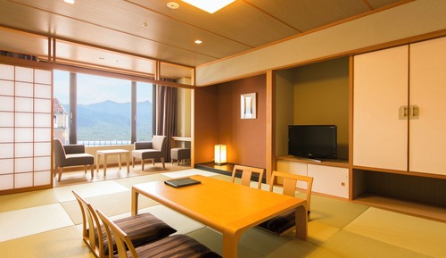 Habitación de estilo japonés (12 Tatami Mats)