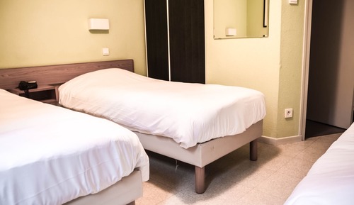 Habitación triple clásica