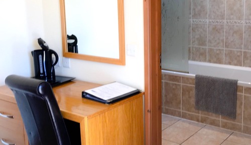 Habitación doble, baño privado