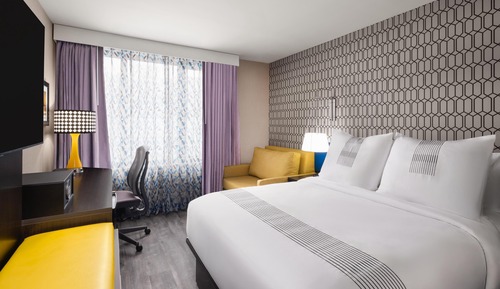 Habitación estándar, 1 cama de matrimonio, no fumadores (Shower Only;with Single Sofabed)