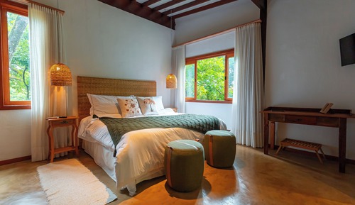 Double Cabin with Hot Tub (Tye)