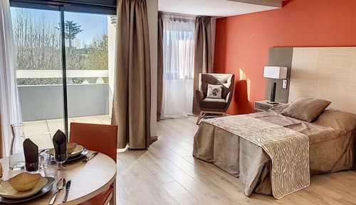 Estudio Confort, balcón