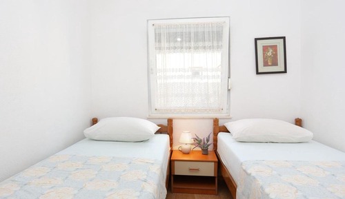 Casa (Six Bedroom Holiday Home)