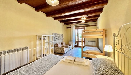 Apartamento, 3 habitaciones, patio, vistas al jardín